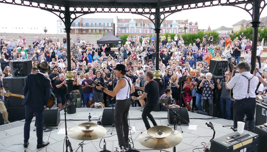 THE Libertines performed a surprise gig - on a bandstand in MARGATE.