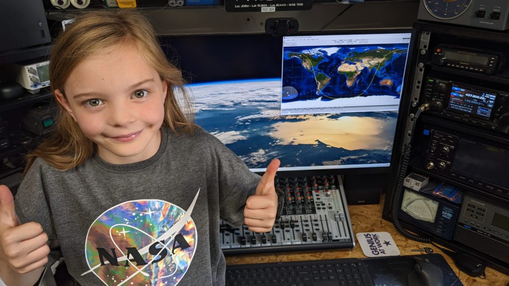 8 yr old chatted to astronaut on the ISS using her dads amateur radio kit